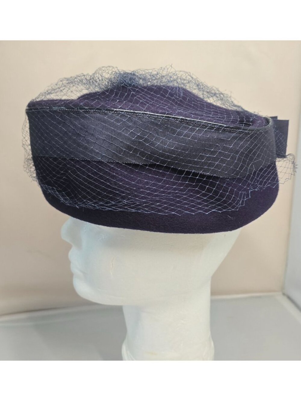 Vintage Glenover Hat Ribbon Veil pillbox Navy Blue Felt formal  derby party